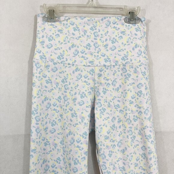 Onzie High Rise Leggings in English Garden Pastel Floral - Size XS - Picture 3 of 8